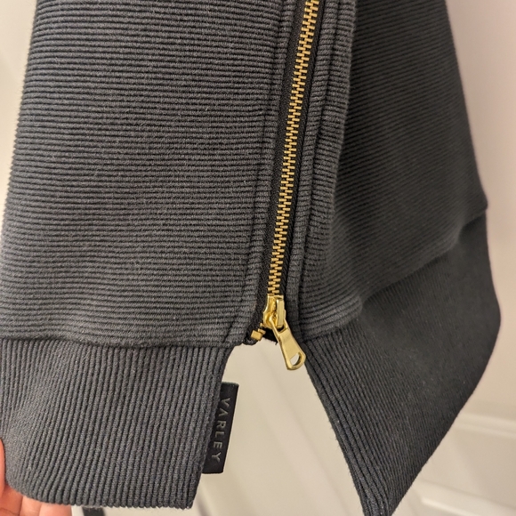 Varley Mae longline Side Zip Sweatshirt - Picture 5 of 6